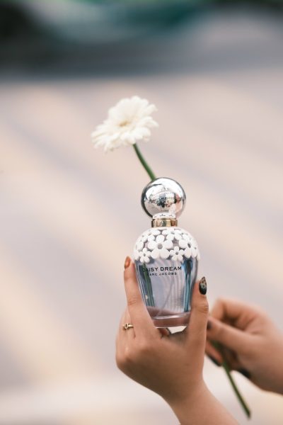 Nước hoa mùa hè cho nữ
