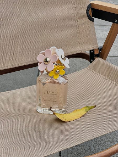 Review nước hoa Marc Jacobs Daisy Eau So Fresh EDT