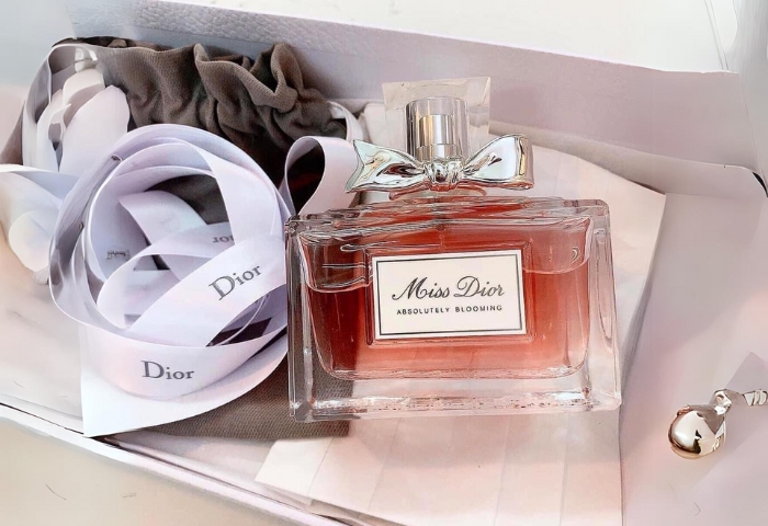 Nước hoa nữ Dior Absolutely Blooming ngọt ngào, quyến rũ